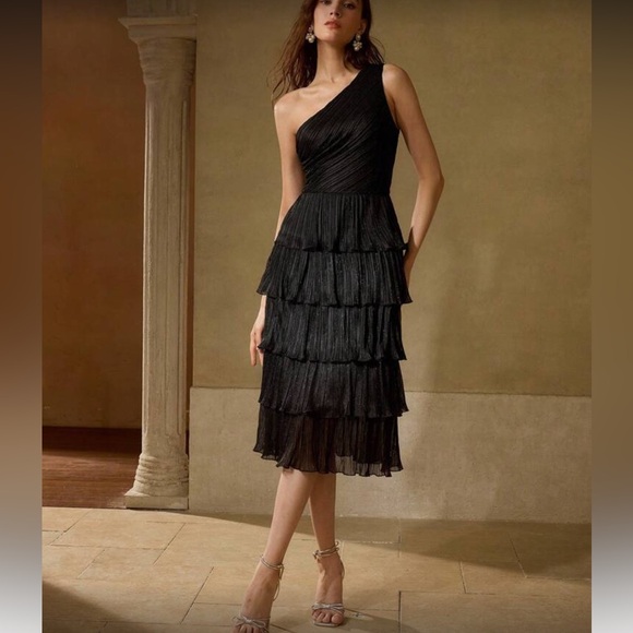 Luxe one shoulder layered ruffle hem midi dress - Picture 4 of 6